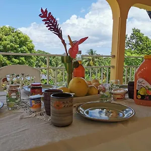  Séjour chez l'habitant D'hôte Dans La Charmante Commune De Ste Rose